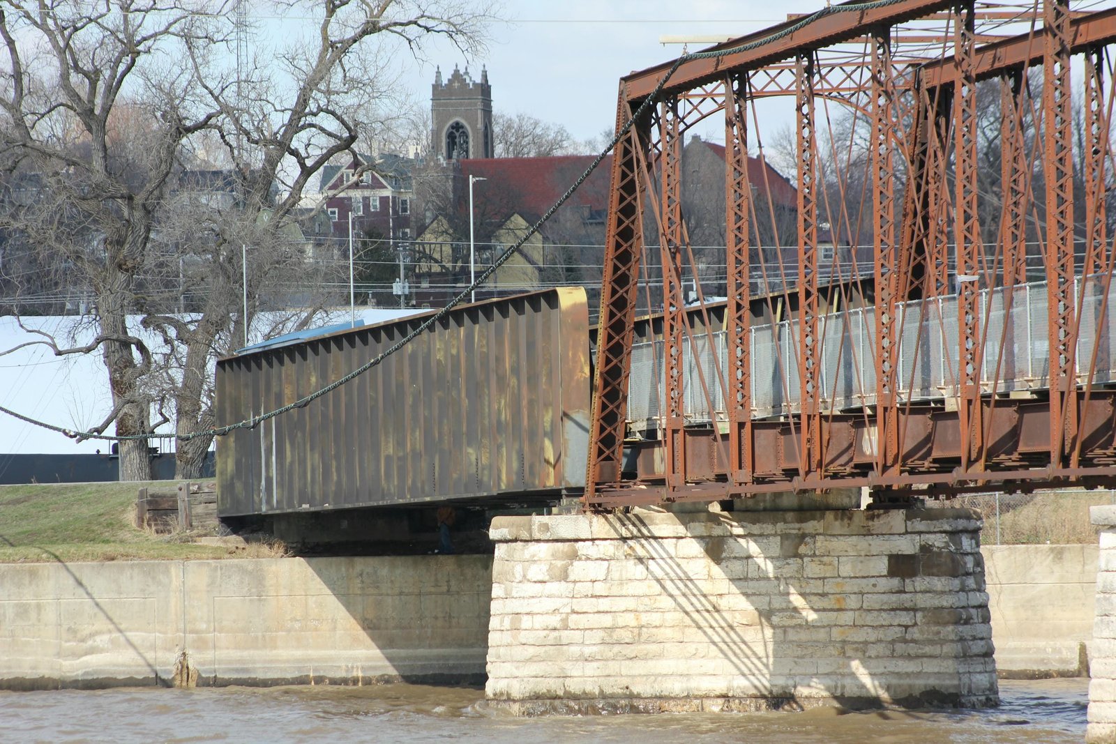 North span (span #4)